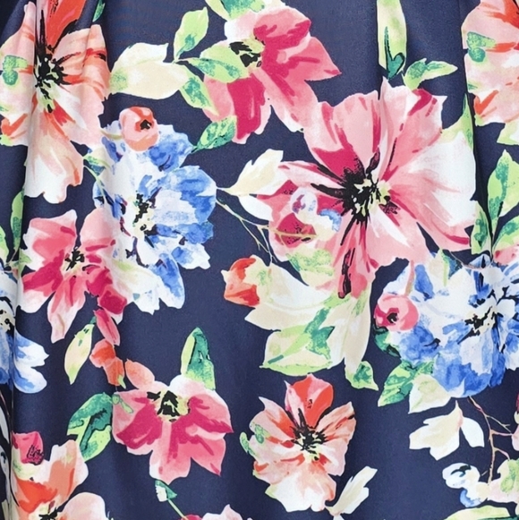 Vince Camuto Navy Floral Fit & Flare Mini Dress Size 0 Pockets Feminine Chic - Picture 3 of 11